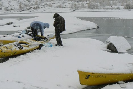 Kayaks in Nigardsbrevatnet